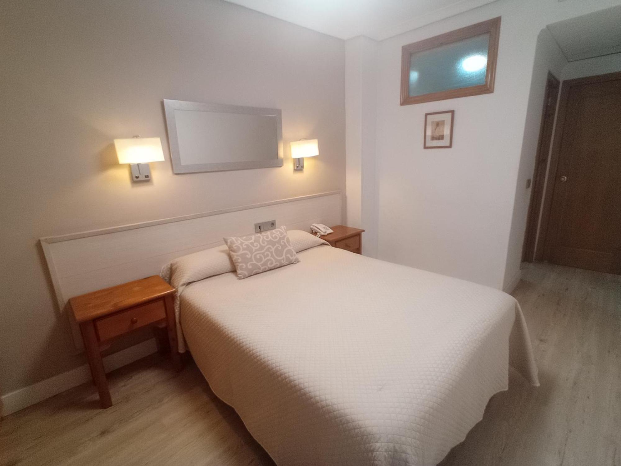 Hostal Atienzar Альбасете Экстерьер фото