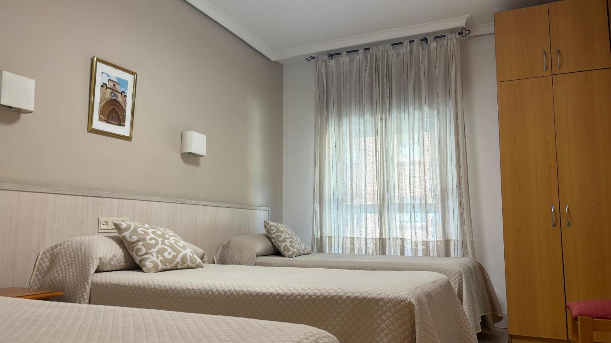 Hostal Atienzar Альбасете Экстерьер фото