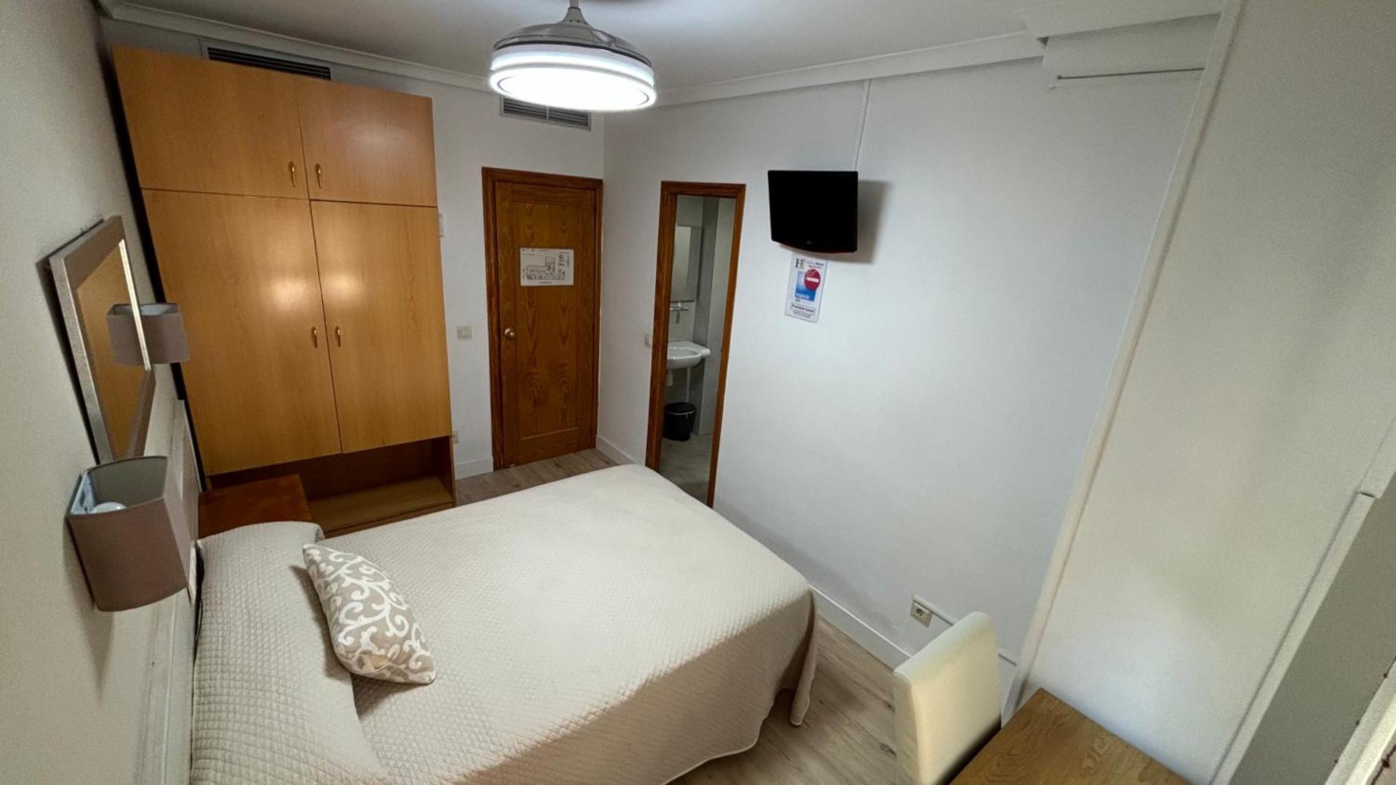 Hostal Atienzar Альбасете Экстерьер фото